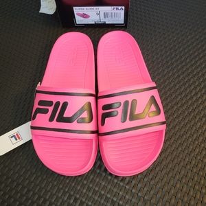 Fila sleek slides